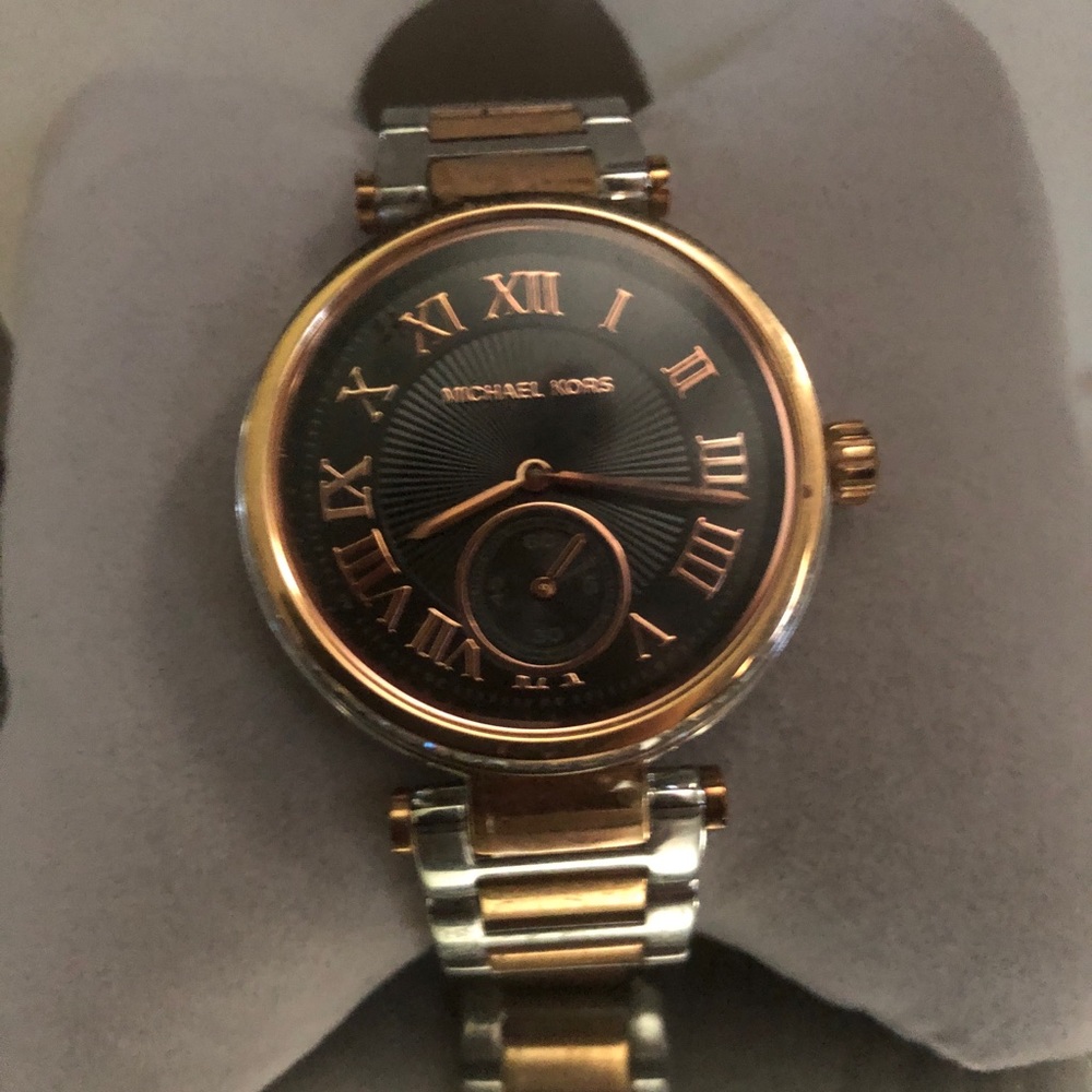Michael Kors women's watch silver with rose gold